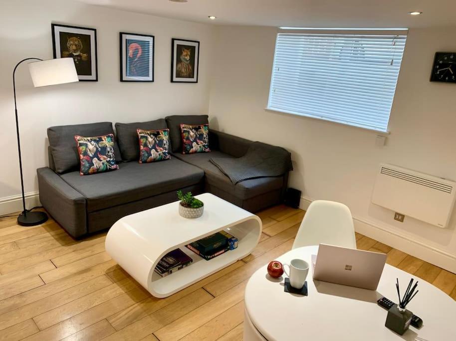 Modern, Period Property With Parking - Located Near Uni, Hospital & Town Centre 雷丁 外观 照片